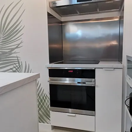 Apartamento Secret Garden With Private Parking Space *