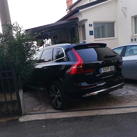 Secret Garden With Private Parking Space * Abbazia