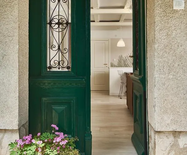 Apartment Secret Garden With Private Parking Space *